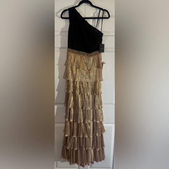 Mac Duggal Black and Gold One Shoulder Dress - Picture 3 of 9